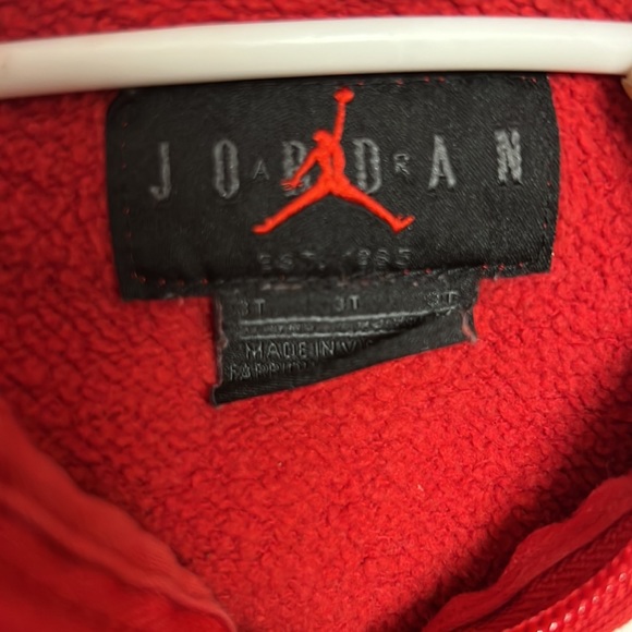 Jordan sweater size 3T - Picture 3 of 3